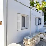 Dandelion Paros Iii Kostos