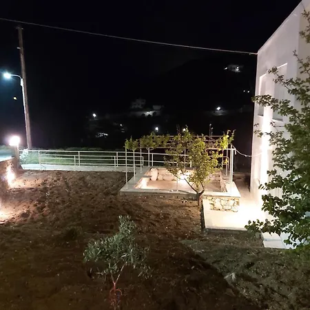 Dandelion Paros Iii-iv Apartman