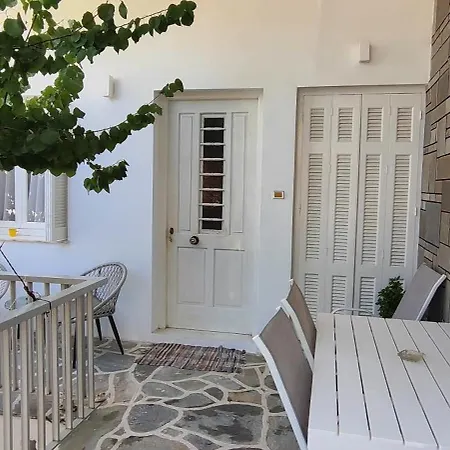 Dandelion Paros Iii-iv Apartament