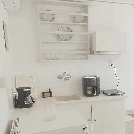 Dandelion Paros Iii-iv