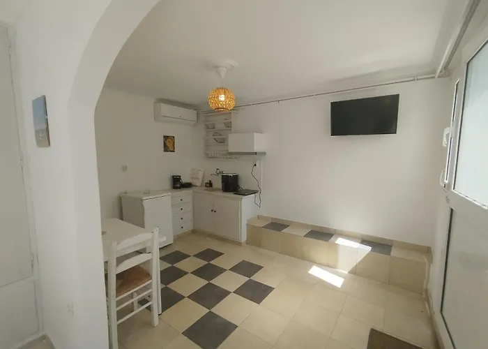 Dandelion Paros Iii-iv * Kóstos